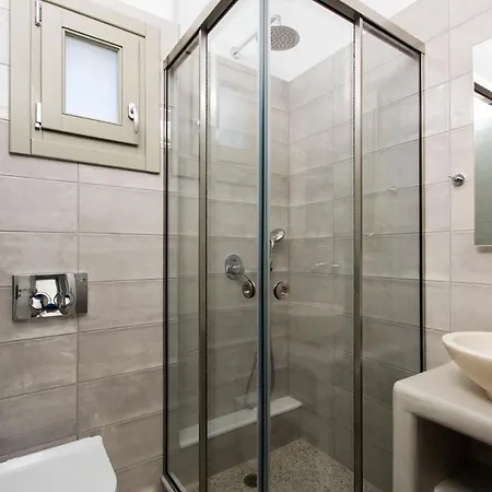 Holiday home Plaka Naxos Sofia Sleeps 7 *