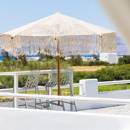 Plaka Naxos Sofia Sleeps 7 Holiday home *