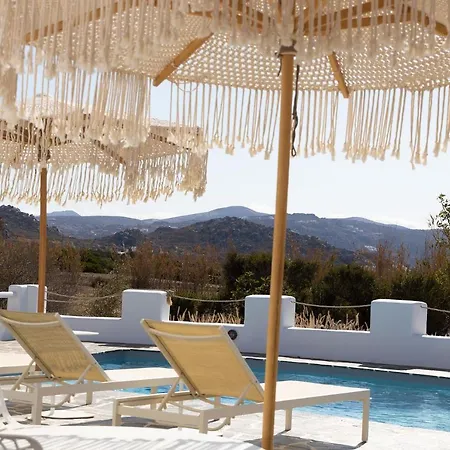 Plaka Naxos Sofia Sleeps 7 Holiday home *